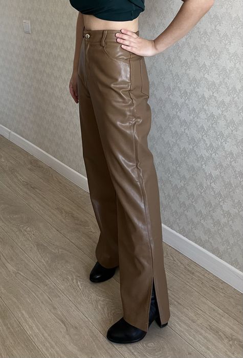 Брюки экокожа. Размер Л