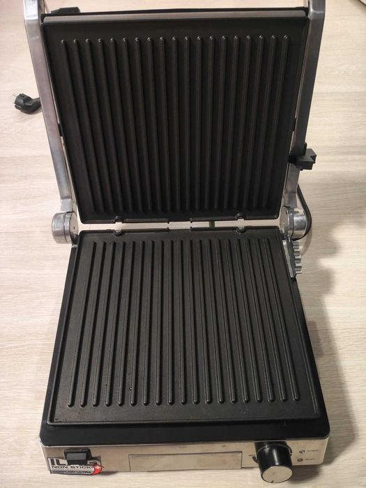 Gratar - Grill Electric Silvercrest