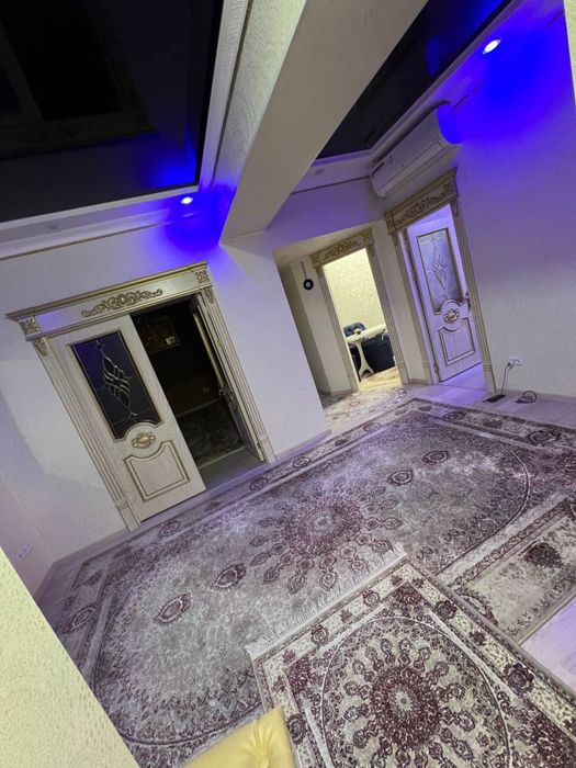 Уй сотилиади 136кв метр 4 хонали