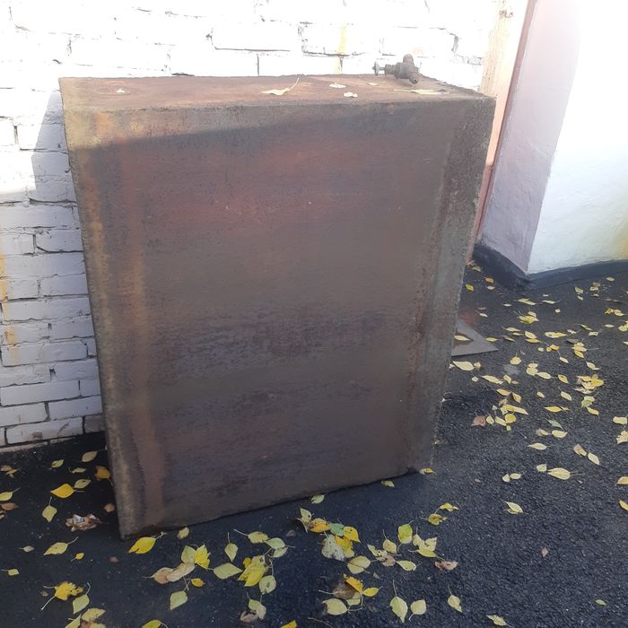 металический бак480 литров