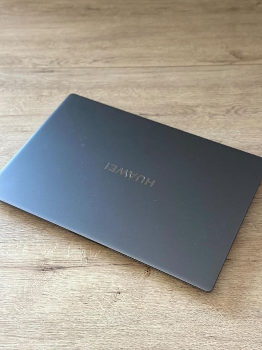 Продам ноутбук Huawei matebook D16