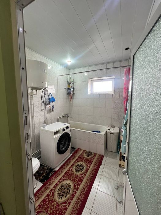 Квартира кирпич срочно сотилади