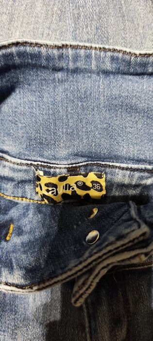 Дънки и панталони