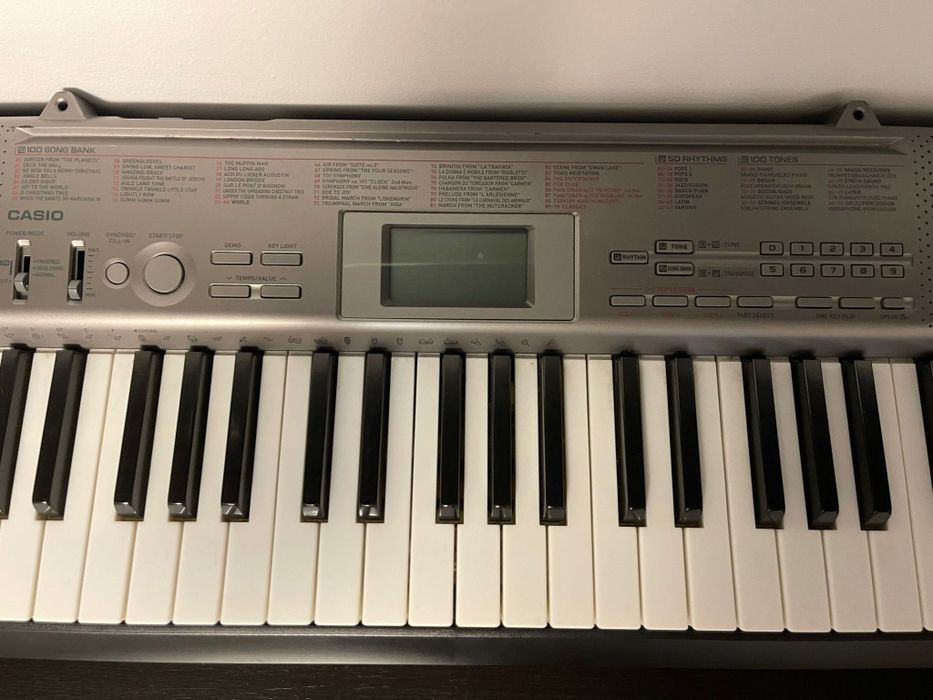 Orga Casio LK 120