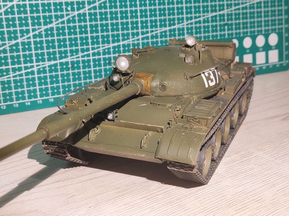 Т-62 Танк 1/35 готовая модель