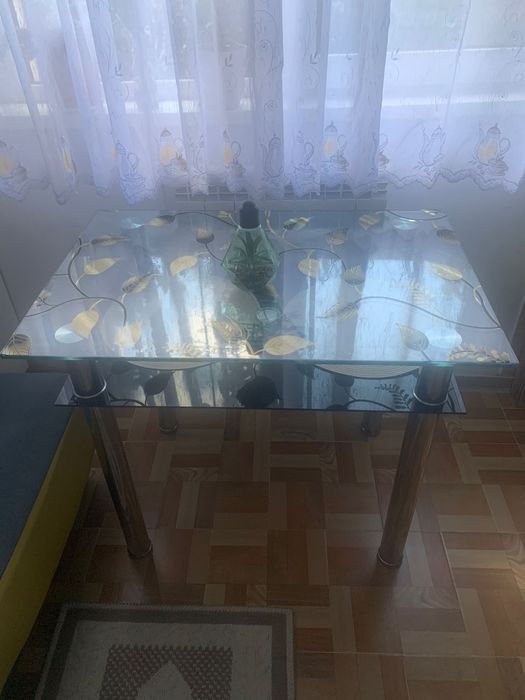 Vând masa bucătărie