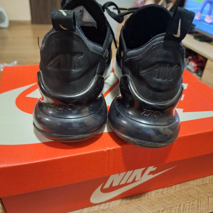 Nike Air Max 270 в много добро състояние!
