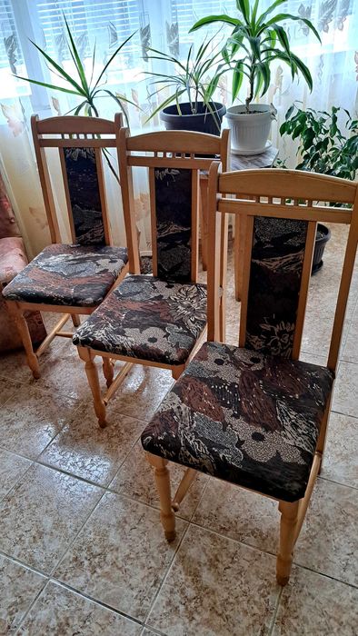 Кухненски ъглов диван с 3 бр тапицирани  стола