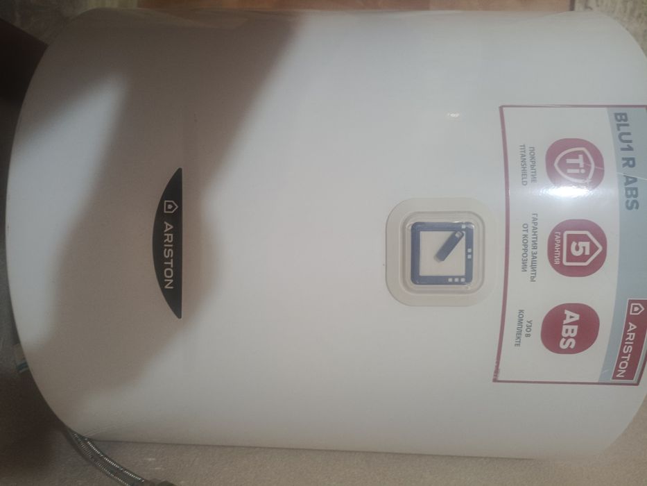 Водонагреватель Ariston