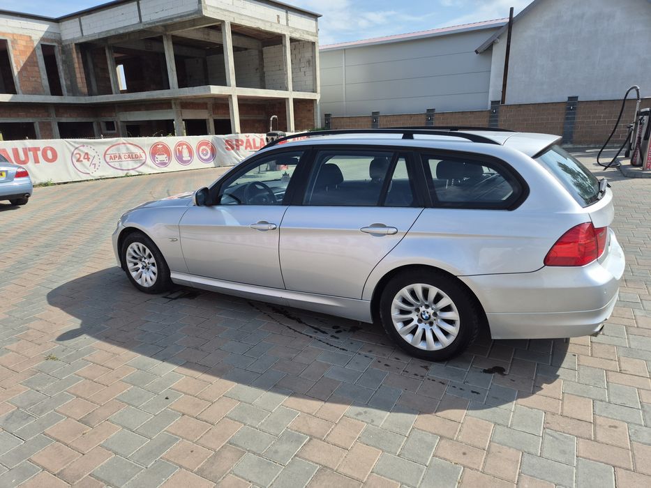 Vand bmw anu 2009 automat