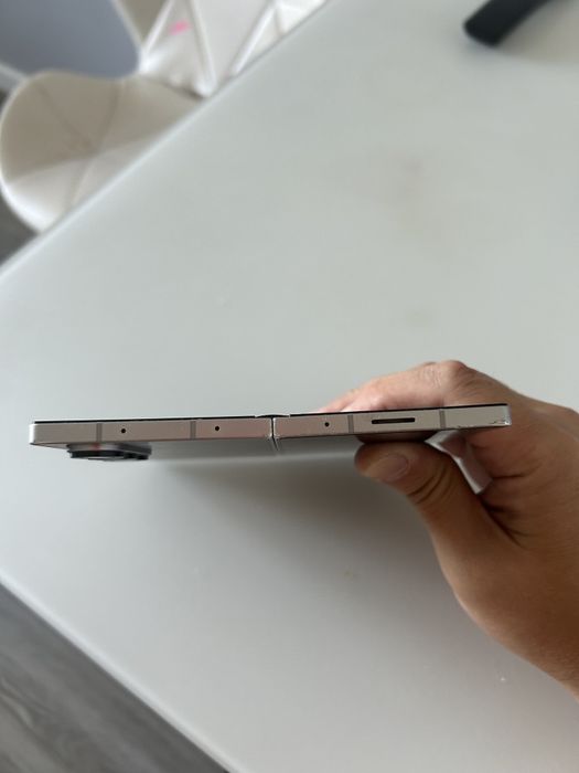 Продам Z FOLD 6 256