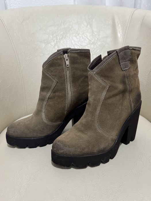 Botine de piele cu toc