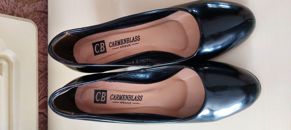 Туфли лакированные осенние