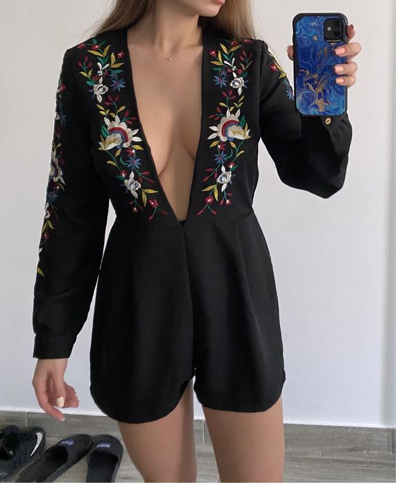 Salopeta Boohoo numarul 36