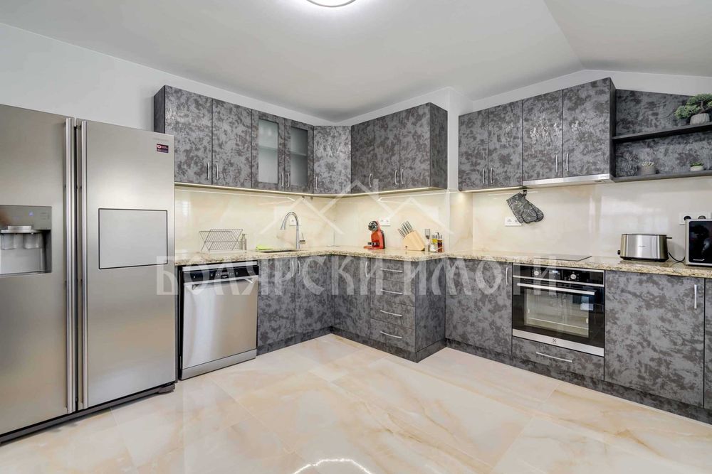 Продава се Къща в Трявна - 435 кв.м за 1787 €/кв.м - Снимка #3