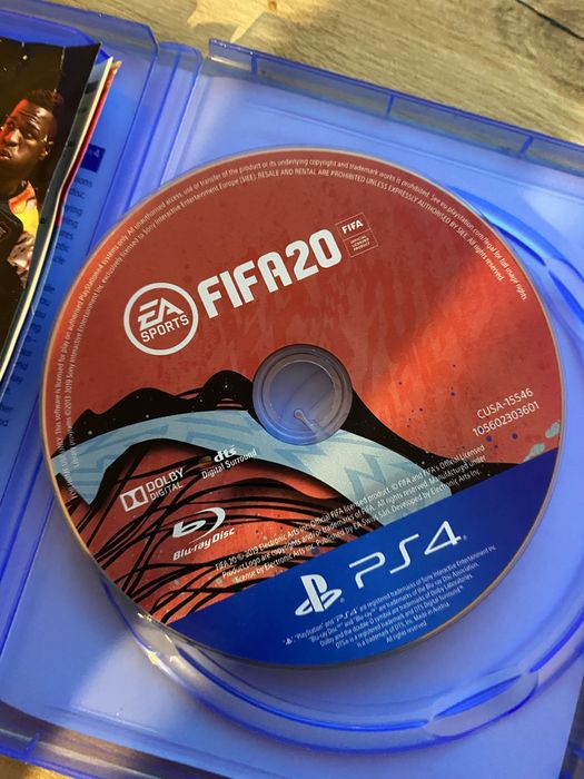 FIFA22 & FIFA20.