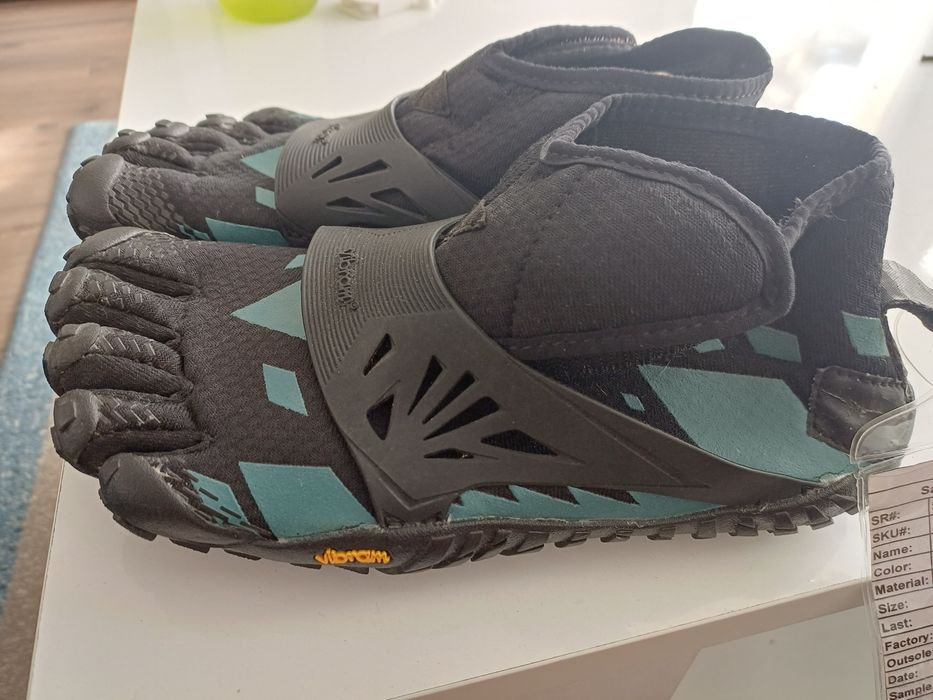 Обувки Vibram five fingers