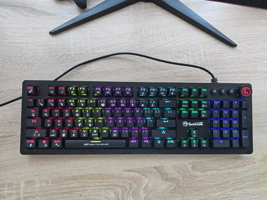 2x tastaturi gaming mecanice MARVO/SCORPIO RGB - ofertă pachet