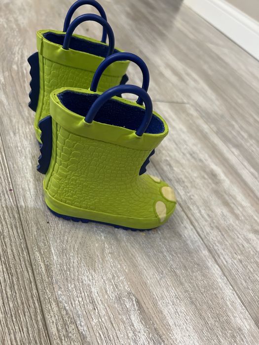 Разная обувь