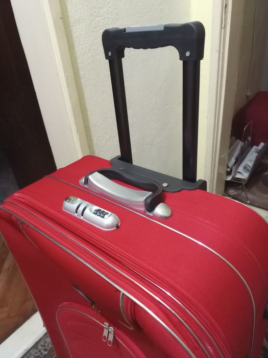 Голям Пътен Куфар Ormi Като Нов