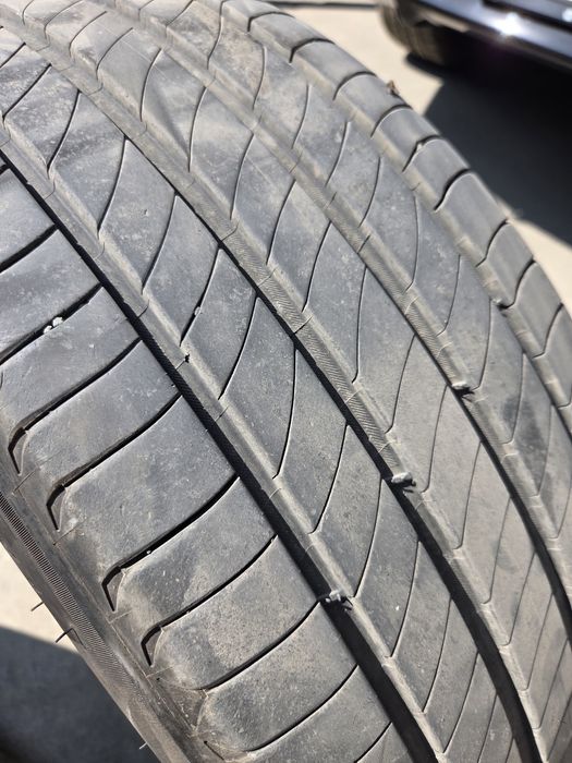 Рабочий мишелин балон сотилади.