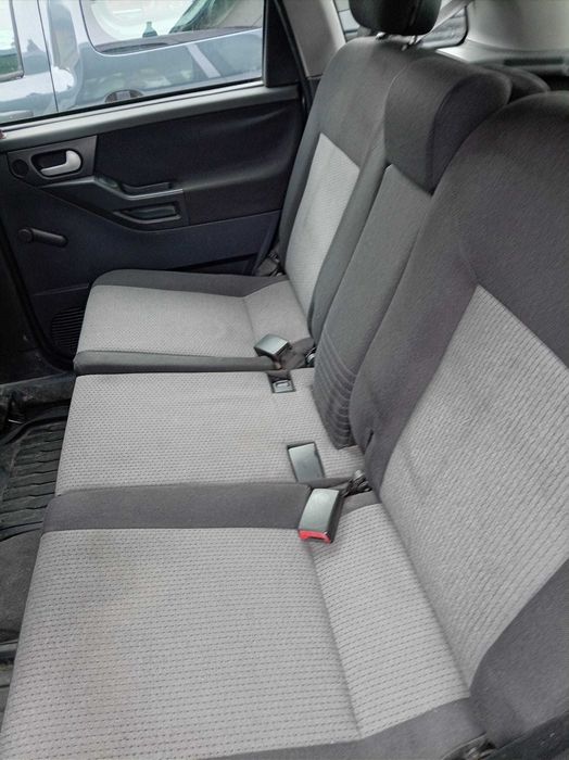 Vând masina Opel meriva