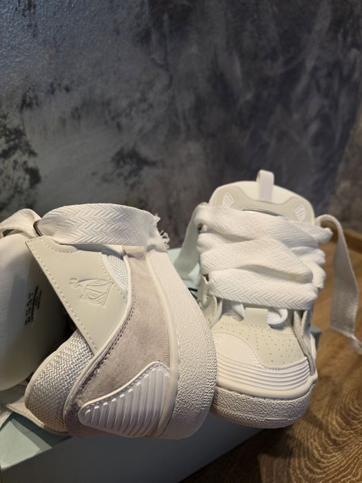 Vând Lanvin curb   42  White