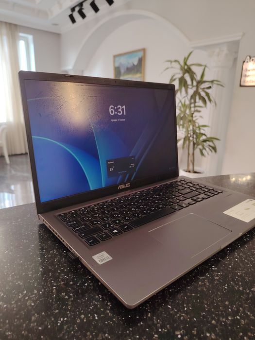 Asus / Noutbook/ Kompyuter