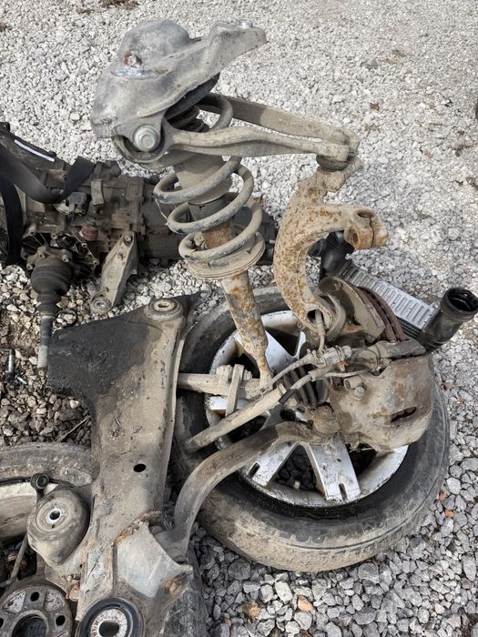 Лагер главини комплект с макферсони,носачи дискове апарати VW Passat 5