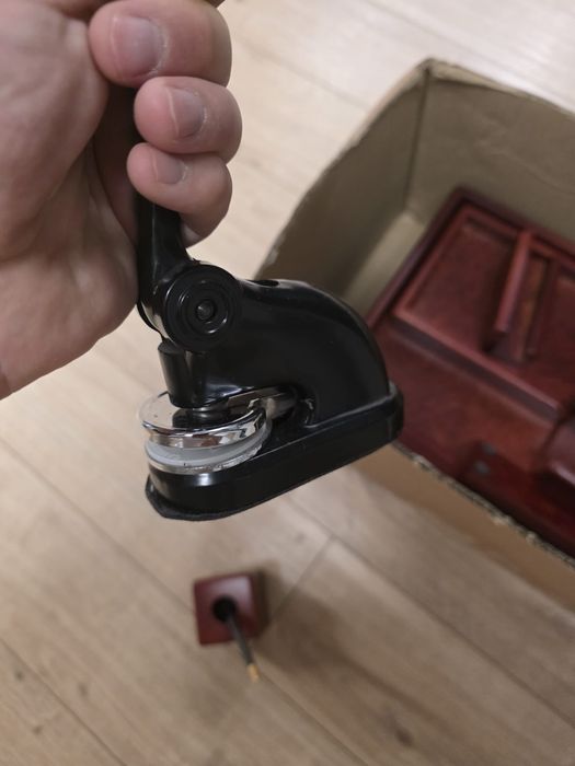 Set complet accesorii birou managerial / lux – aspect lemn de nuc