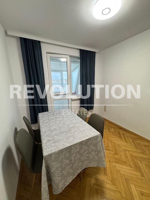 Четиристаен апартамент в района на Винс!