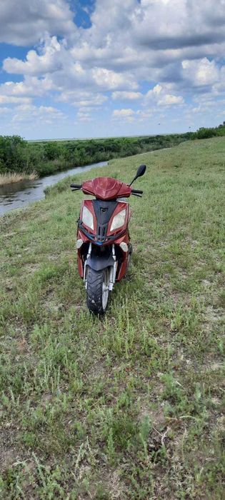 Скутер 150 продам