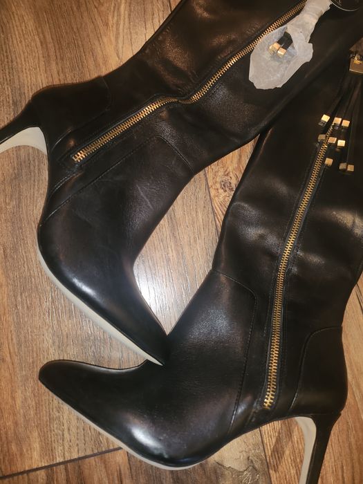 Дамски ботуши 37н нови