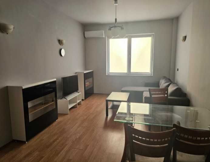 Дава се под наем Двустаен апартамент в София, Център - 65 кв.м за 650 € - Снимка #1