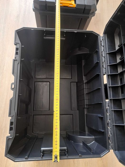 Dewalt куфар за инструменти