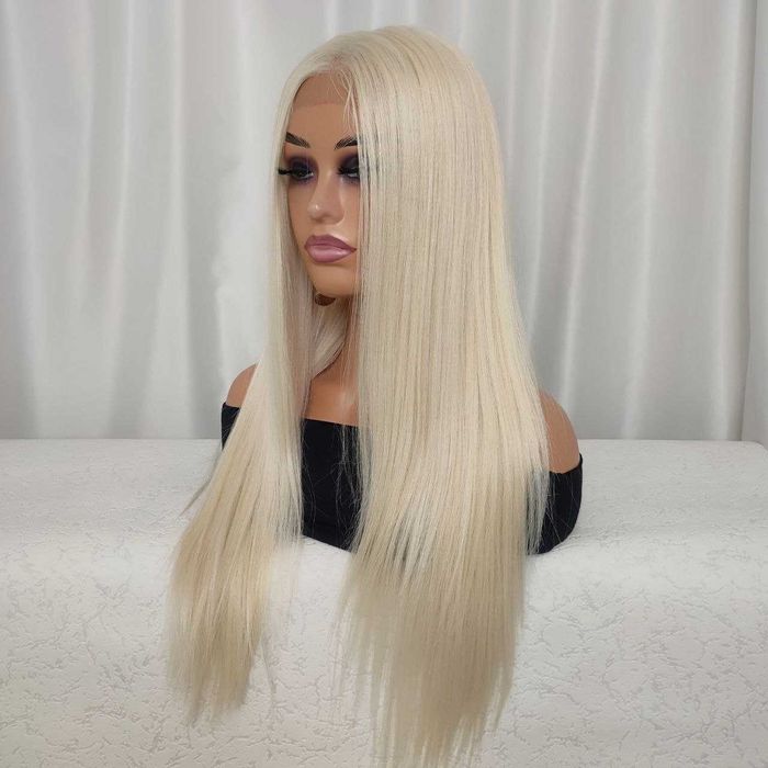 Парик блонд без челки в проборе сеточка