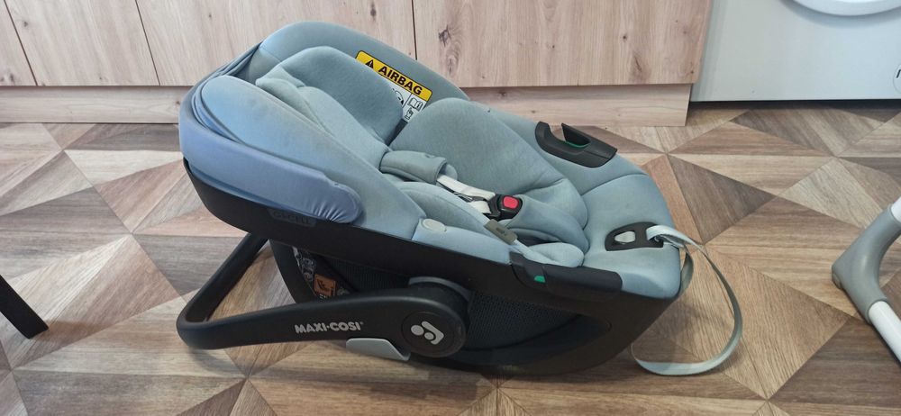 Стол за кола Maxi Cosi Pebble 360