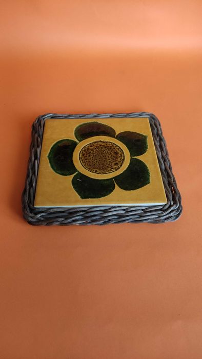 2 поставки за горещи съдове с керамични плочки