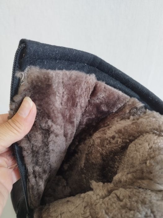 Продам унты теплые на зиму.