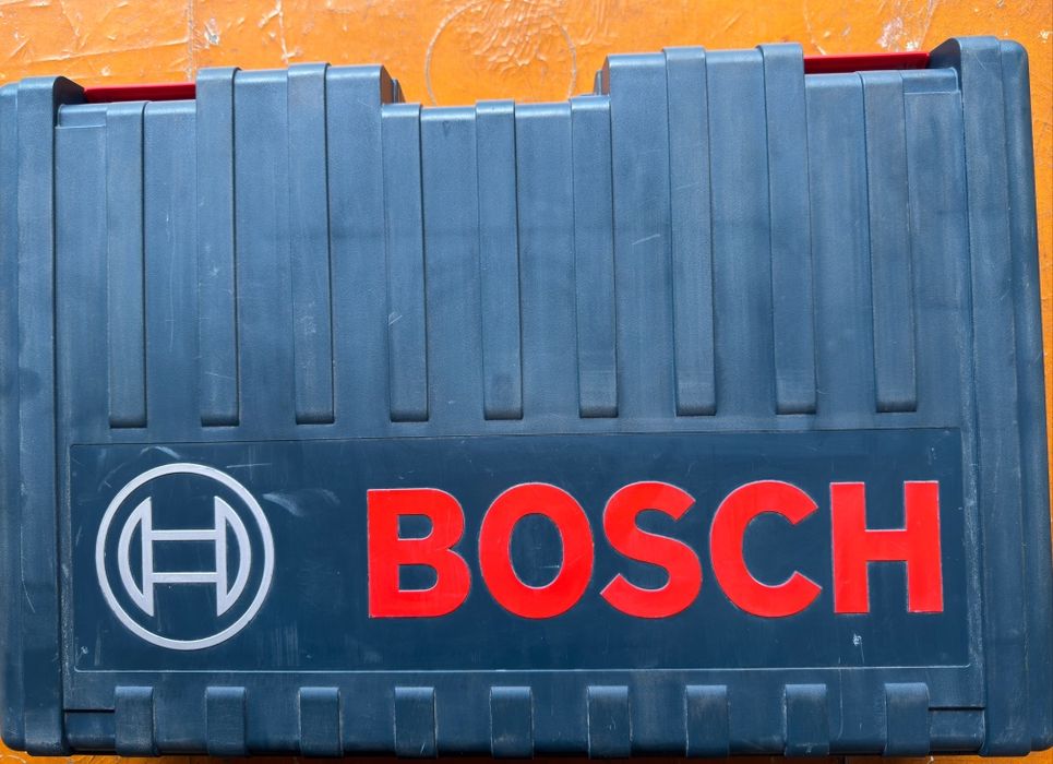 СРОЧНО Продается Дрель алмазного сверления Bosch GDB 180 WE Profession