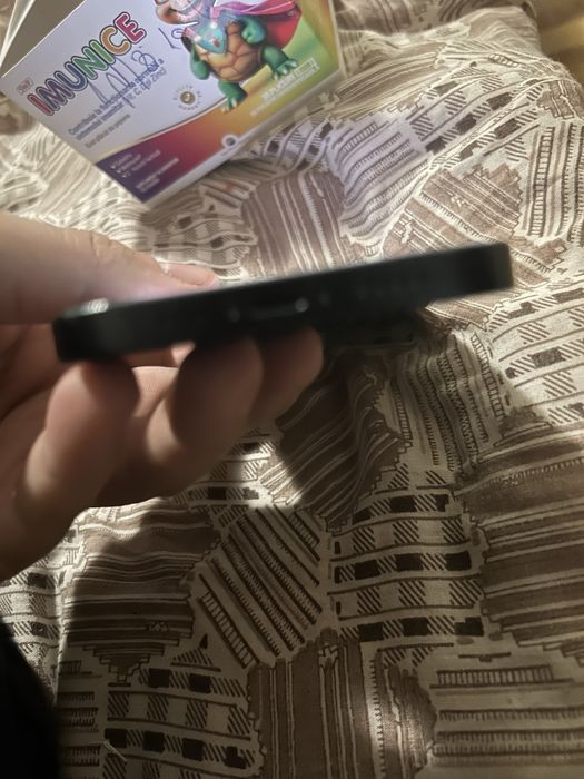 Iphone 13 blocat Metro us