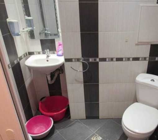 Дава се под наем Едностаен апартамент в Бургас, Славейков - 50 кв.м за 150 € - Снимка #1