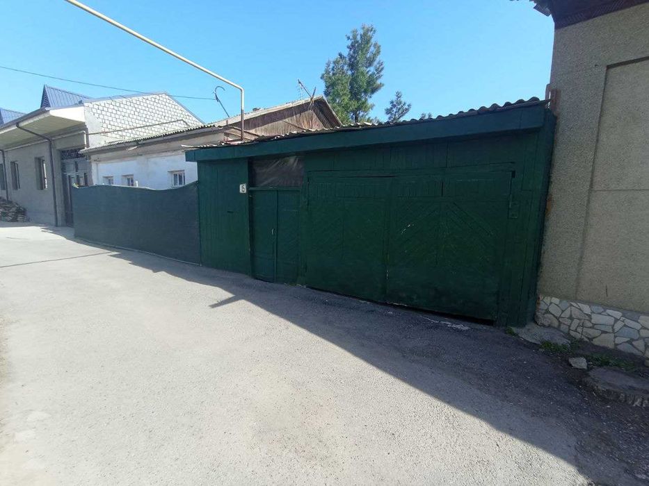 Продам дом в Кибрае. Не далеко от центра