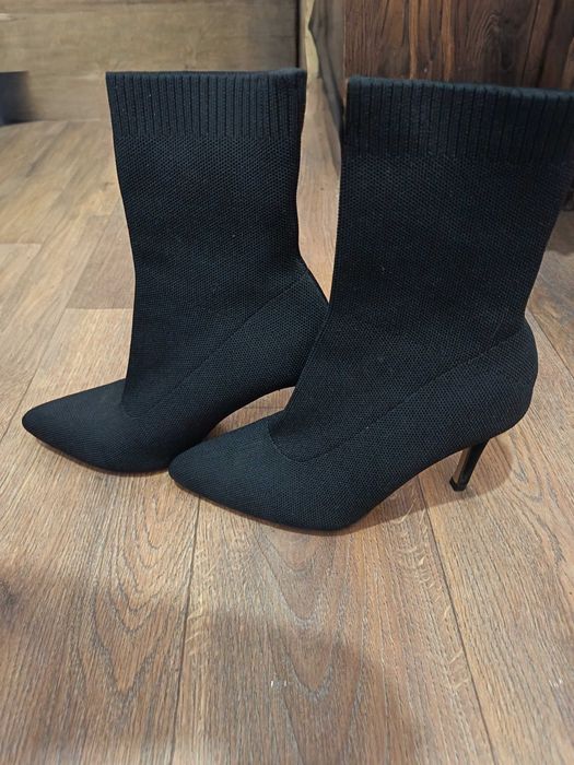 Красные туфли лаковые