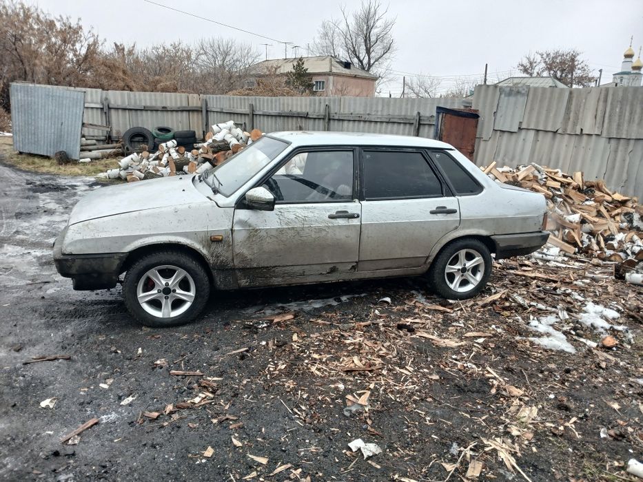 Ваз 21099 карбюратор .