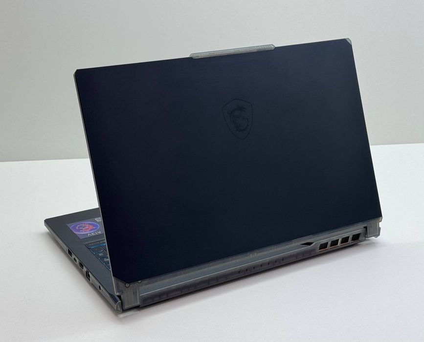 Msi Cyborg 15 — i7 13620H / RTX 4050 6GB / DDR5 16GB /