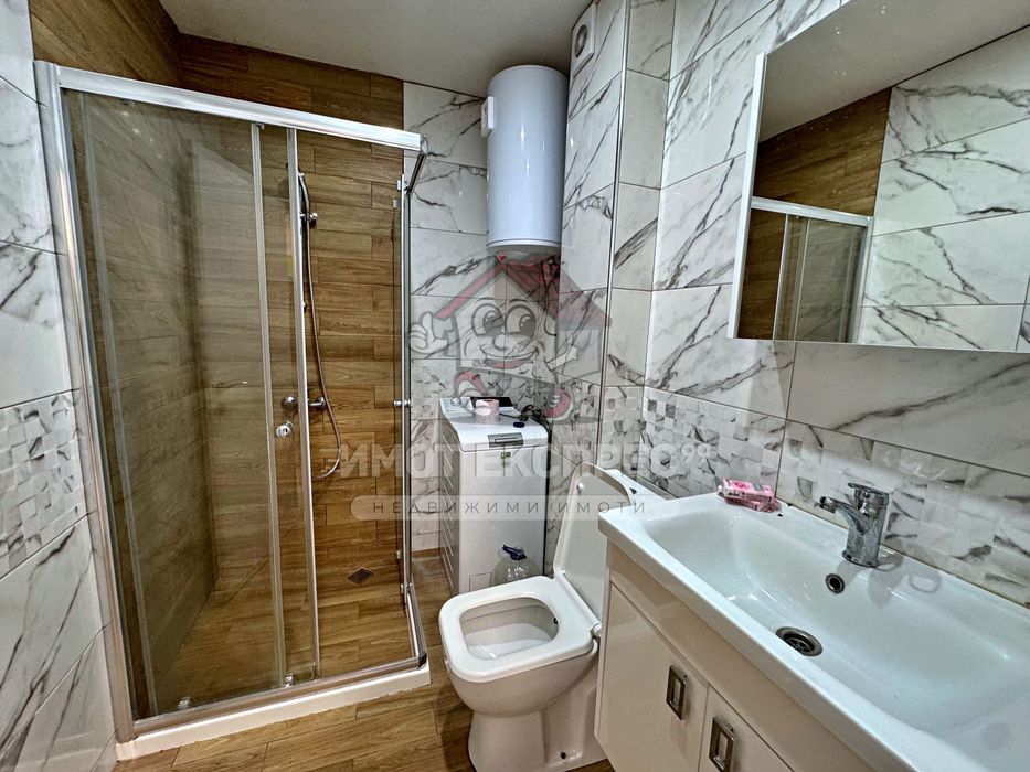 Дава се под наем Тристаен апартамент в Асеновград - 80 кв.м за 378.93 € - Снимка #11
