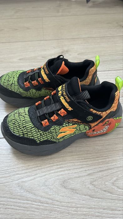Кроссовки Skechers