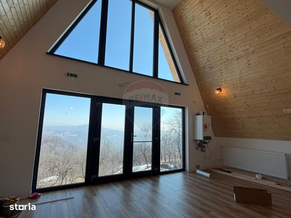De vanzare Cabana A-Frame cu 1850 mp teren in zona Pucioasa, DB