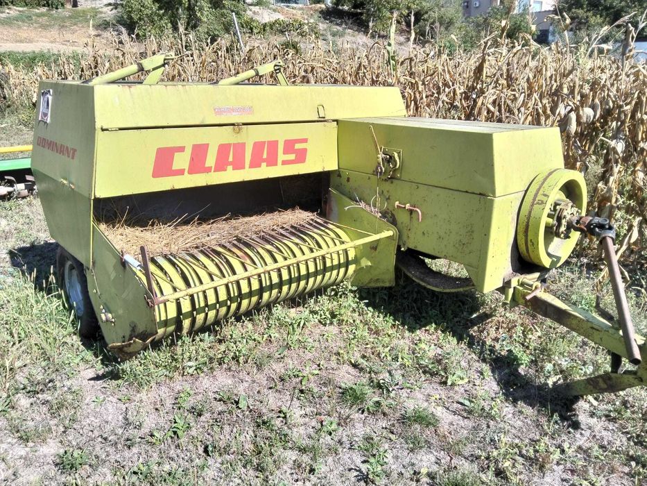 Presă de balotat CLAAS Dominant, cardan inclus, baloți dreptunghiulari, 1400 kg
